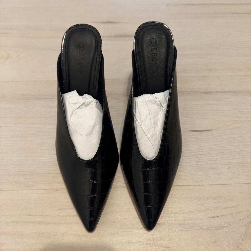 SEQWL Black Pumps for Women NWOT